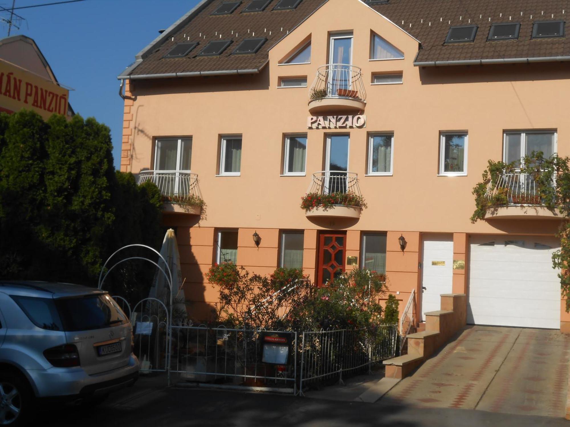 Bed and Breakfast Kálmán Panzió Szeged Exterior foto