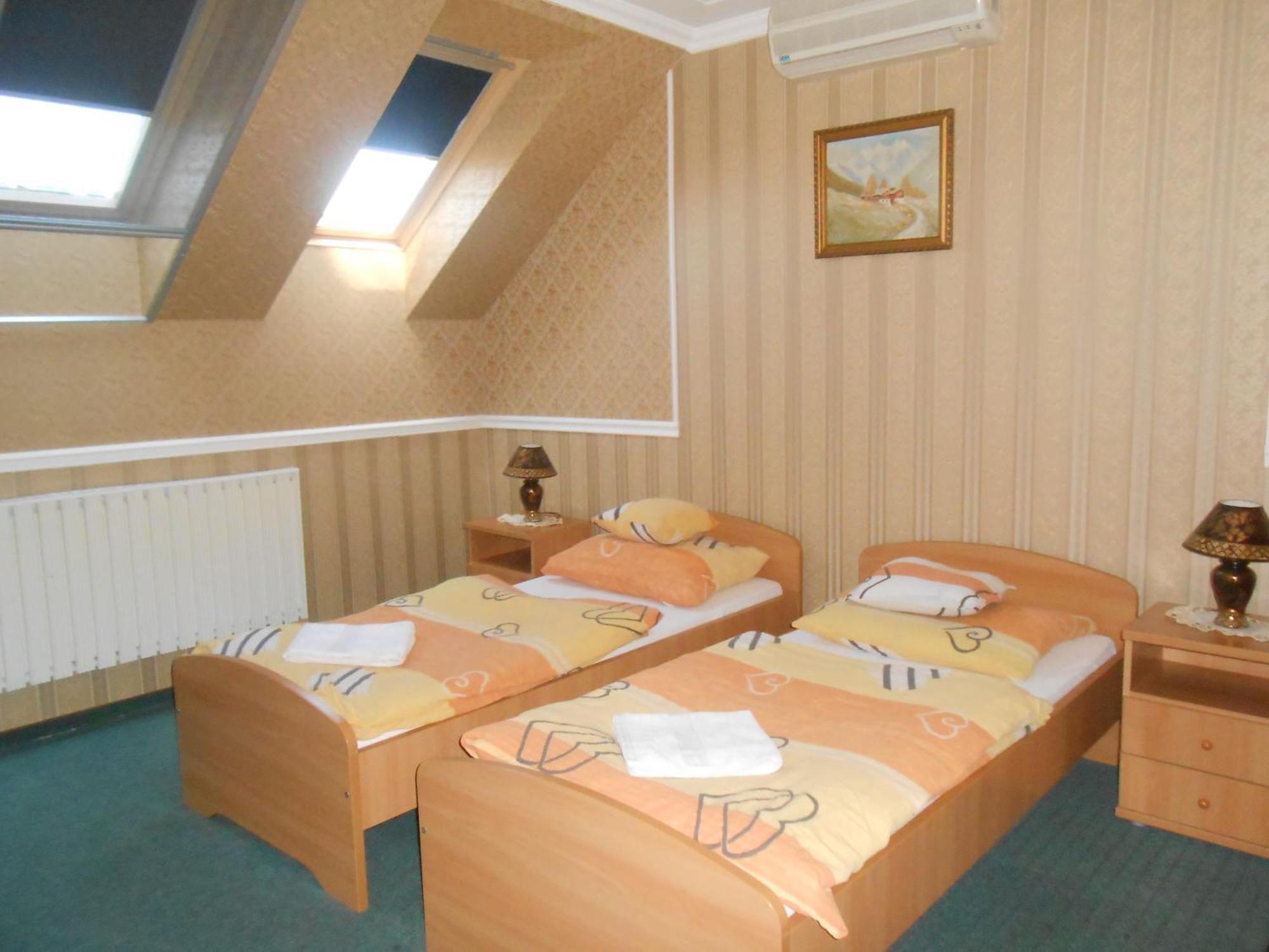 Bed and Breakfast Kálmán Panzió Szeged Exterior foto